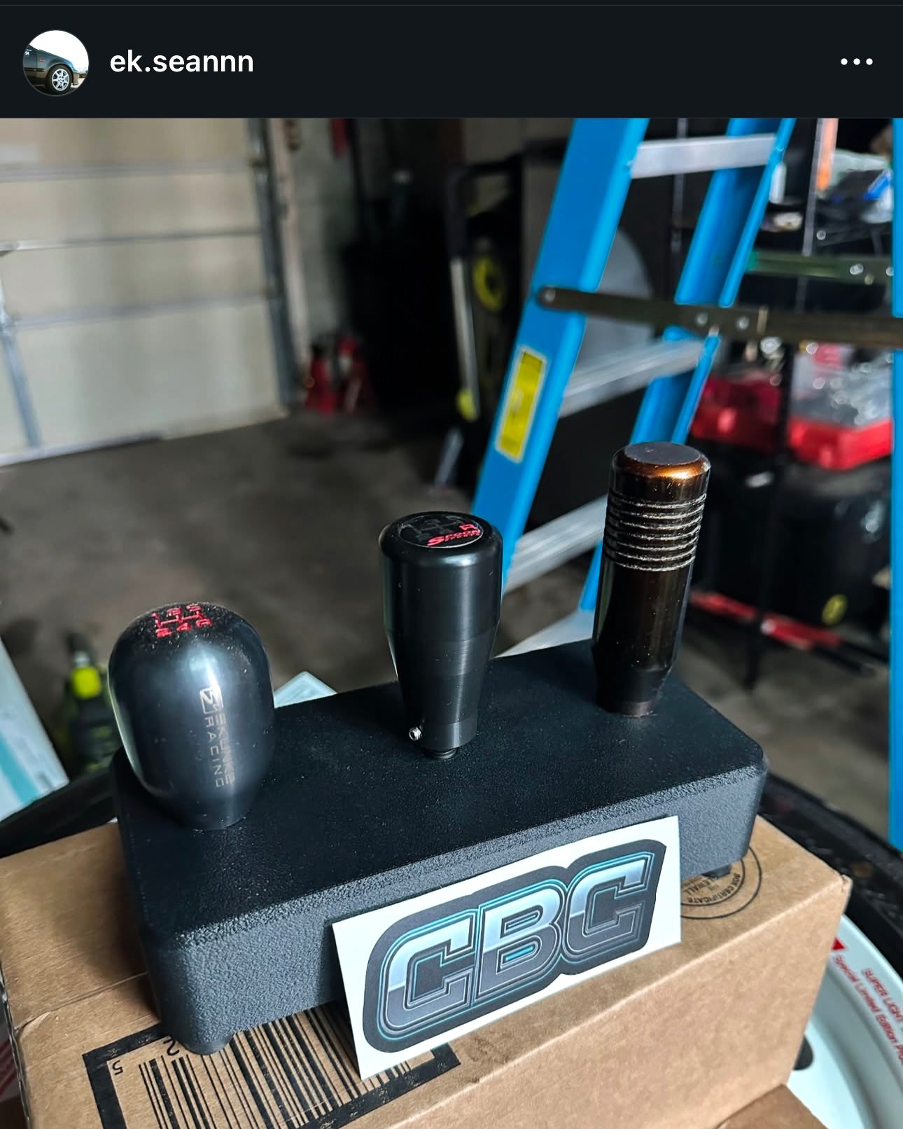 Shift Knob Display BRICK