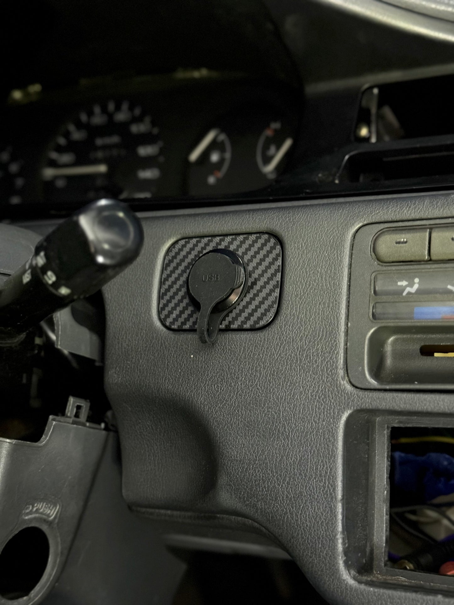 Defrost Button USB EG Civic - Passthrough / Textured