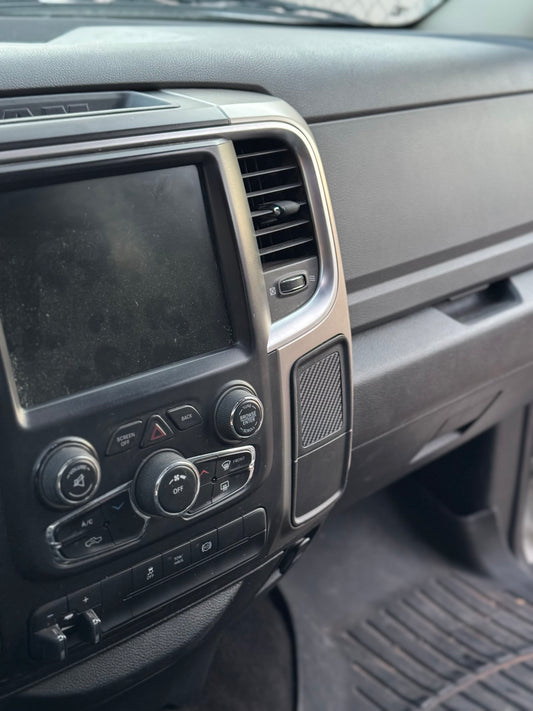 Cubby Pocket Mounts 13-18 Ram Truck