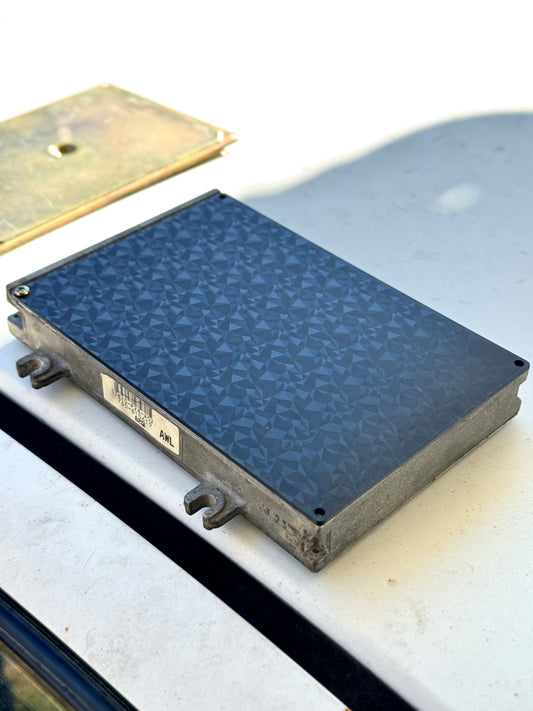 OBD1 ECU Top COVER - Diamond / Yes, screws + cover