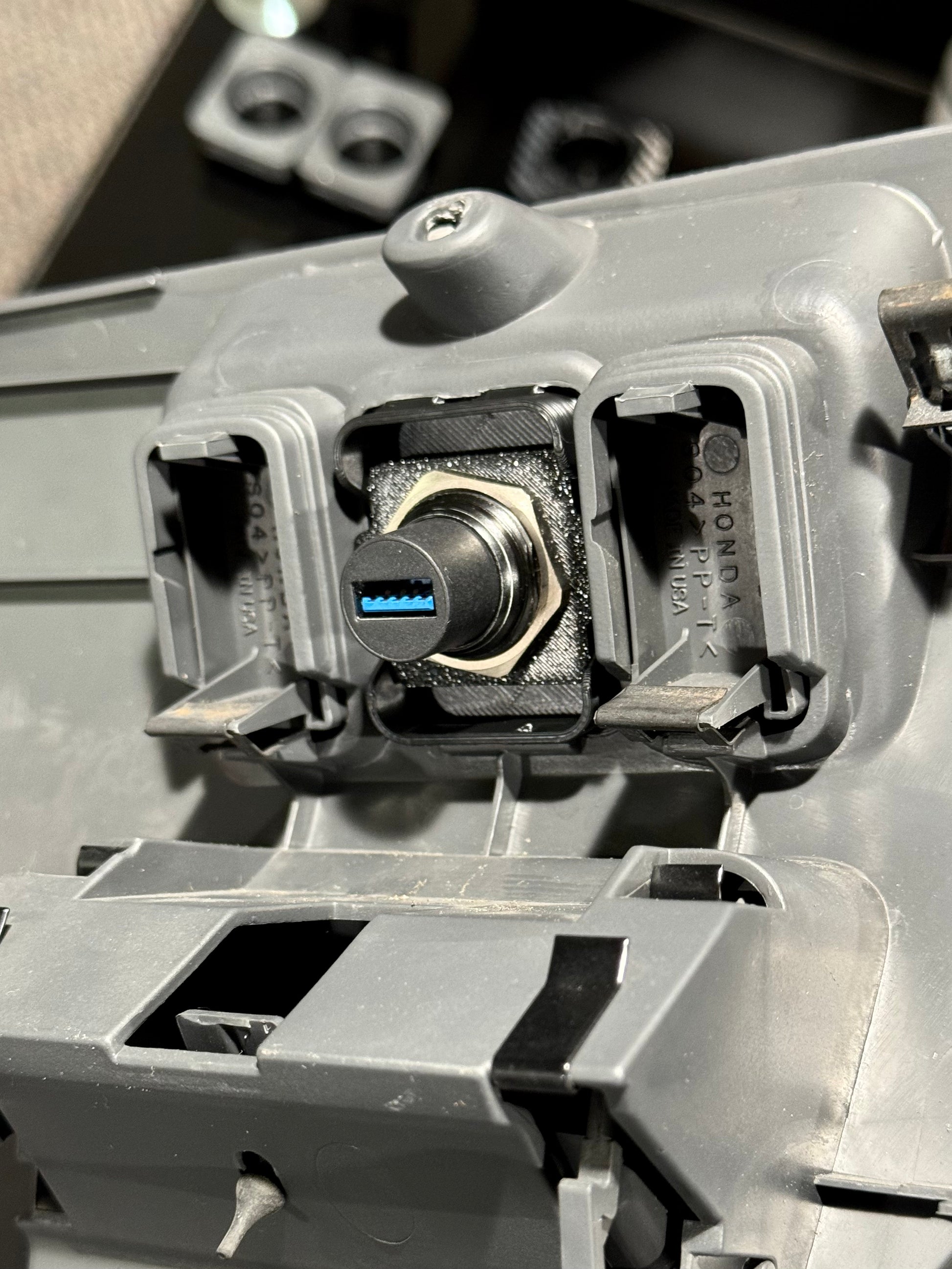 Mirror Switch Mounts EK Civic - Passthrough USB / Textured