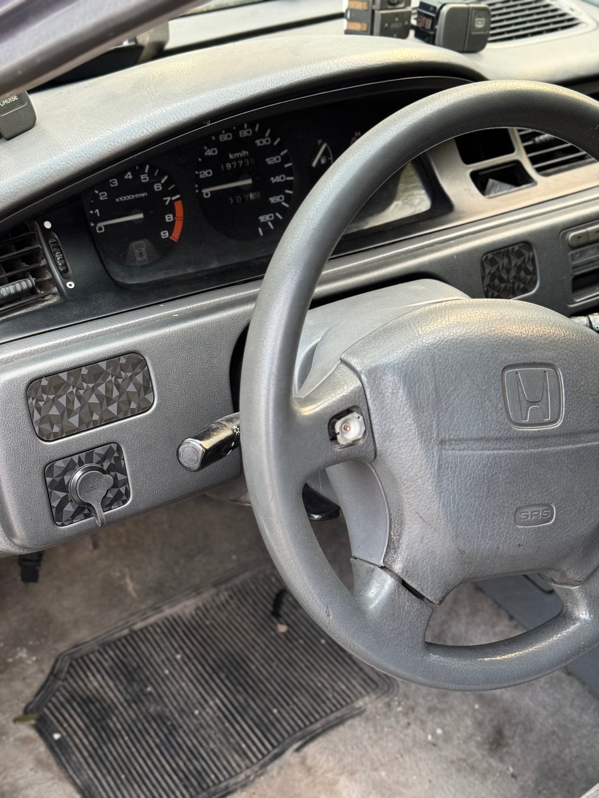 Mirror Switch Mounts EG Civic - Passthrough USB + 2 Delete / Textured